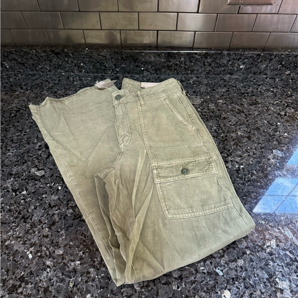 American Eagle Outfitters Olive Straight Leg Pants
